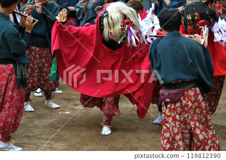岡山市武部祭典七社八幡宮內的舞獅神樂祭 119812390