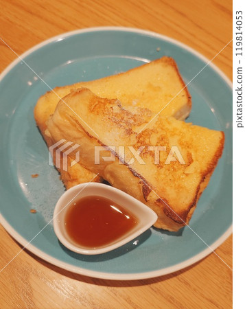 French toast	 119814053