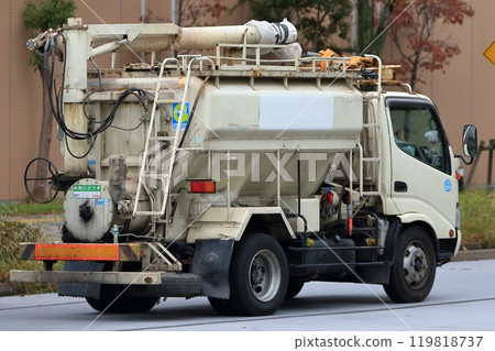 Image of self-leveling material transport vehicle (SL lorry) 119818737