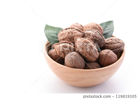 Shelled Japanese walnuts (natural walnuts) from Niigata Prefecture, domestically produced, additive-free, no coloring Shelled Japanese walnuts (natural walnuts) from Niigata Prefecture, domestically produced, additive-free, no coloring 119819105