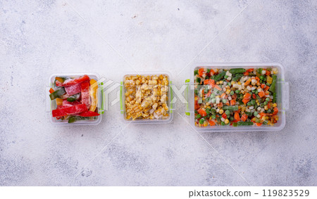 Set of various frozen vegetables 119823529