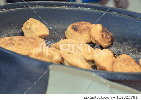 Grilled smoked sheep cheese. Traditional polish local food Grilled smoked sheep cheese. Traditional polish local food 119823781