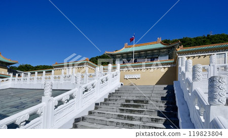 國立故宮博物院（台灣台北市士林區） 119823804