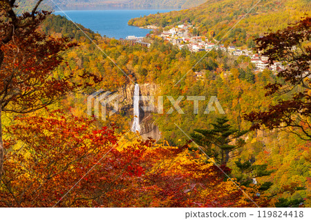Lake Chuzenji and Kegon Falls in autumn colors from the Oku-Nikko hiking trail 119824418