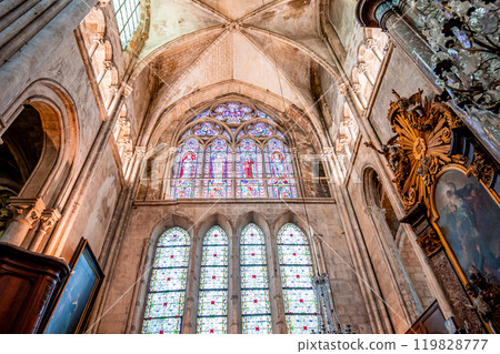 Saint Jacques church, Compiegne, France, interiors 119828777