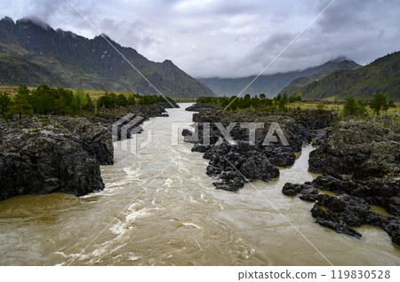view of the Katun river and rapids Teldekpen have Oroktoysky bridge 119830528