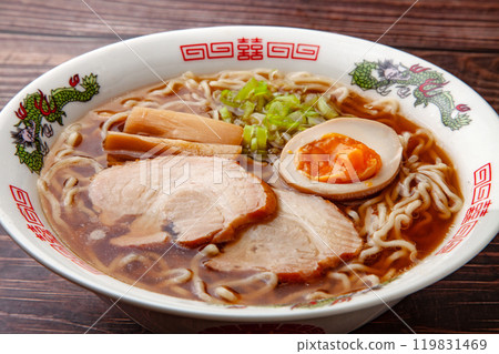 Normal oil ramen Normal oil ramen 119831469
