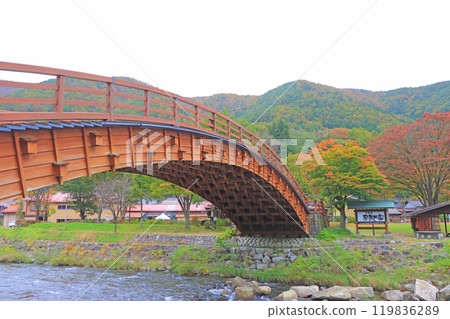 Scenery of the Kiso Bridge at Narai Roadside Station, Shiojiri City, Nagano Prefecture 119836289