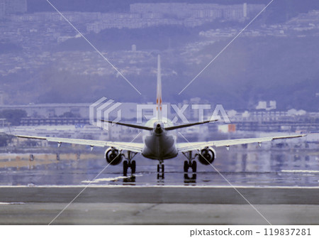 Osaka International Airport: Passenger planes waiting to take off Osaka International Airport: Passenger planes waiting to take off 119837281