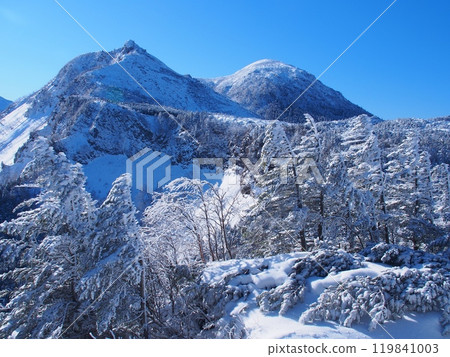 Winter in the Northern Yatsugatake Mountains and Mount Tengu 119841003