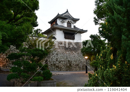 Okayama Castle 12 Honmaru Moon 12 Okayama Castle 12 Honmaru Moon 12 119841404