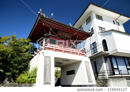 Temple No. 7: Komyosan Rengein Jyurakuji (Sanmon) [Tounaricho, Awa City, Tokushima Prefecture] 119843127