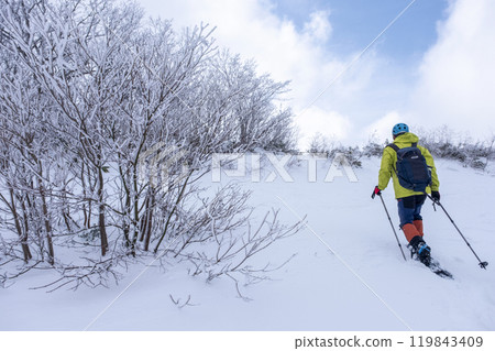 雪道徒步加賀大山的形象 雪道徒步加賀大山的形象 119843409