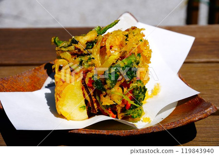 Kariyaki with vegetables Kariyaki with vegetables 119843940