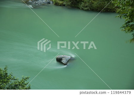 礫石（櫛田川）[三重縣松阪市飯高町] 119844379