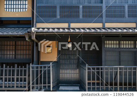 京都祗園新橋通的京町家 119844526