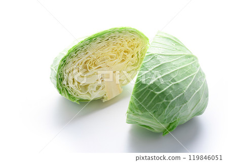 Freshly cut cabbage image (white background) 119846051