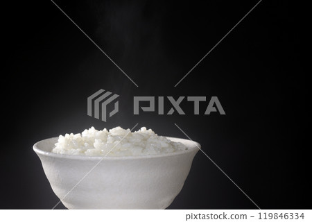 剛蒸好的米飯 119846334