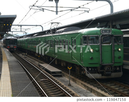 There are concerns that the 113 series suburban commuter trains from the Japan National Railways era that remain on the JR Fukuchiyama Line may be scrapped. There are concerns that the 113 series suburban commuter trains from the Japan National Railways era that remain on the JR Fukuchiyama Line may be scrapped. 119847158