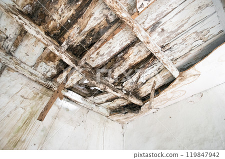 Old wooden ceiling 119847942
