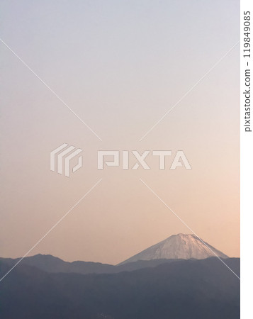 黃昏的天空俯瞰富士山 黃昏的天空俯瞰富士山 119849085