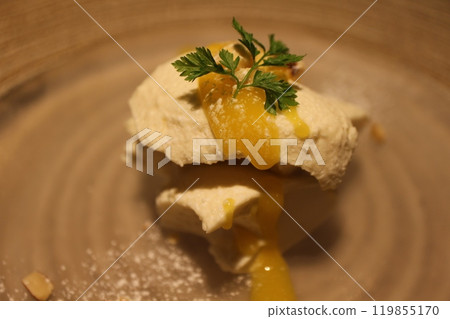 Mango mousse Mango mousse 119855170