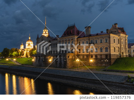 night view of the old stock exchange and Spaso-Preobrazhenskiy kafedralniy sobor of Rybinsk 119857376