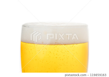 Close up foamy beer head 119859163