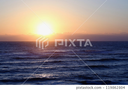 November: Sunrise at Kujihama Beach 119862804