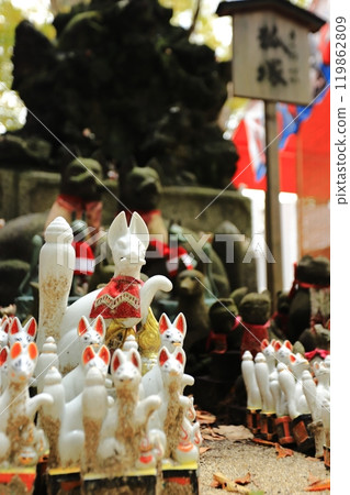 The Fox Mound at Kasama Inari Shrine, a tourist attraction in Kasama City, Ibaraki Prefecture The Fox Mound at Kasama Inari Shrine, a tourist attraction in Kasama City, Ibaraki Prefecture 119862809