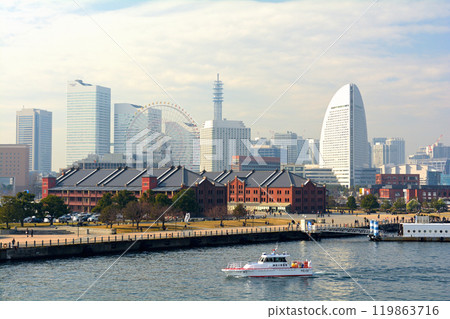 Yokohama  119863716