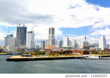 Yokohama  119865053