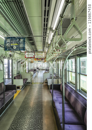 Enshu Railway Kuha 2100 Series 2106 passenger compartment 119867458