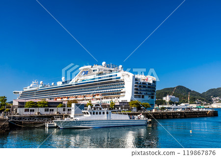 Nagasaki Port Cruise Ship Arrival (Diamond Princess) Waterfront Forest Park [Nagasaki City] 119867876