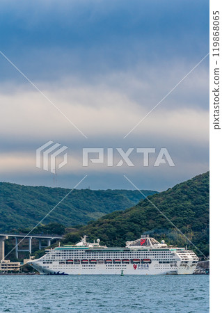 從神之島出發的長崎港客船抵達(夢想)【長崎市】 從神之島出發的長崎港客船抵達(夢想)【長崎市】 119868065