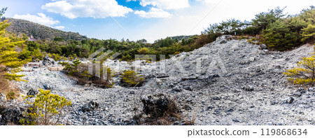雲仙地獄 舊八千地獄（月地獄）全景【長崎縣雲仙市】 119868634