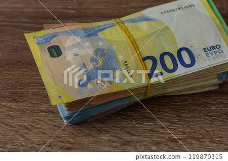 Close-up of Five Euro Banknote | Finance and Business 2 119870315