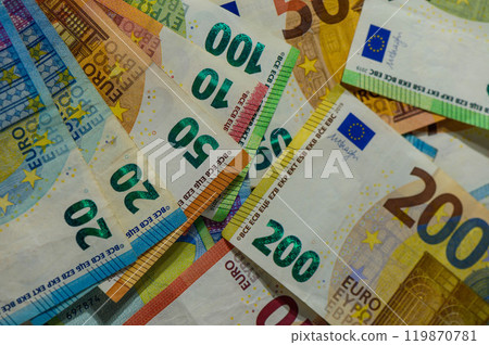 Various banknotes of Euro currency 119870781