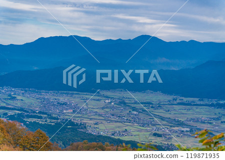 [Niigata Prefecture] Uonuma's grain belt as seen from the Uonuma Skyline 119871935