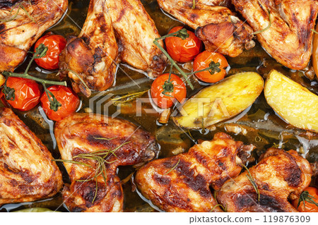 Dish of spicy chicken wings. Dish of spicy chicken wings. 119876309