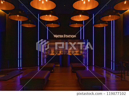 The water station at Osaka Station Hotel in JP Tower Osaka (KITTE Osaka) 119877102