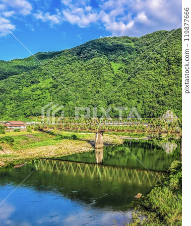 舊三交線蒲淵大橋(第一江川鐵道大橋)拆除前的壯麗景色 舊三交線蒲淵大橋(第一江川鐵道大橋)拆除前的壯麗景色 119877666