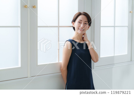 中年婦女 119879221