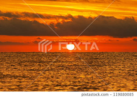 beautiful sunrise over the Aegean Sea 119880085
