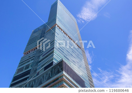 The exterior of Abeno Harukas on a clear day, which houses the Osaka Marriott Miyako Hotel 119880646