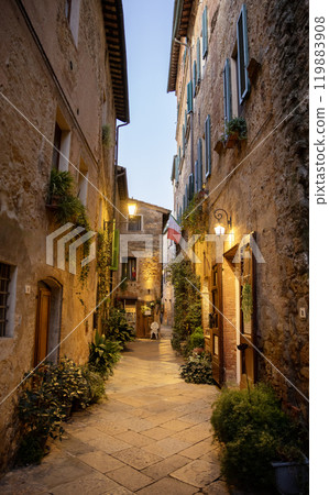 Beautiful street of tuscan Pienza town by night , Italy Beautiful street of tuscan Pienza town by night , Italy 119883908