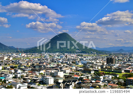 從飯野山東部丸龜城眺望(香川縣丸龜市) 從飯野山東部丸龜城眺望(香川縣丸龜市) 119885494