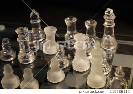 Famous Chess Matches (King's March) 119886113