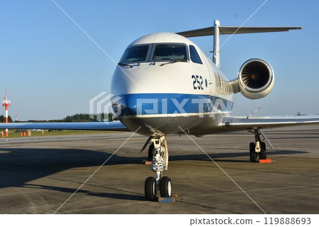 Japan Air Self-Defense Force U-4 The U-4 is an aircraft used for command coordination, aerial transport of small and light cargo, and training support. 119888693
