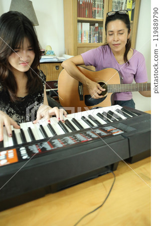 Play Music Together 119889790